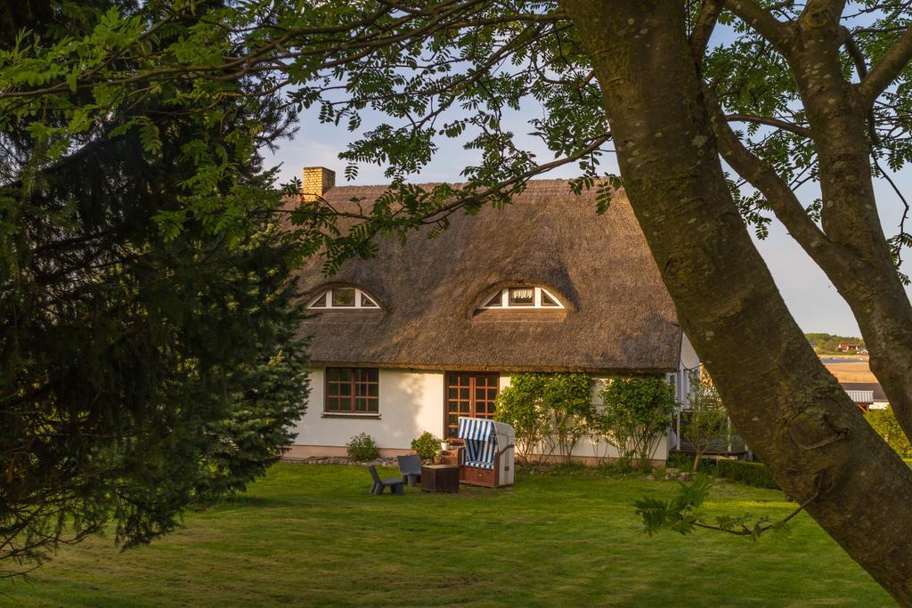 Dat Witte Hus Moritzdorf Ruegen Ferienwohnungen - Ruhige Lage Luaran gambar